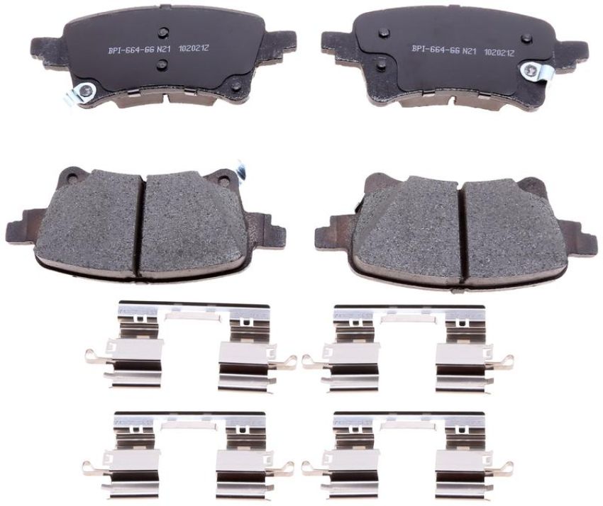 Raybestos MGD2233CH Raybestos R-Line Ceramic Brake Pad Set