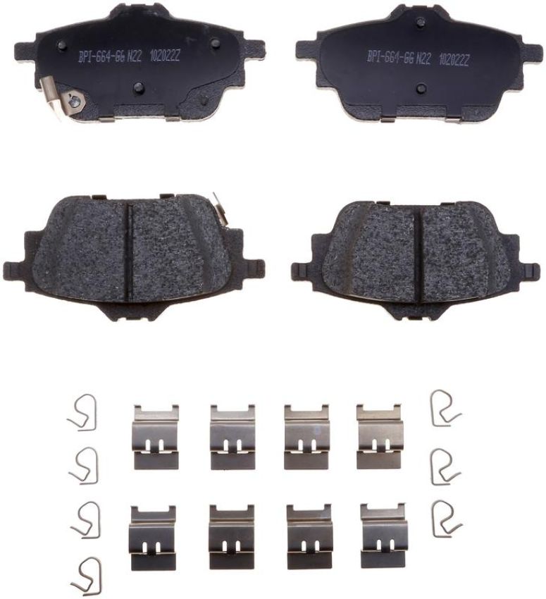 Raybestos MGD2306CH Raybestos R-Line Ceramic Brake Pad Set