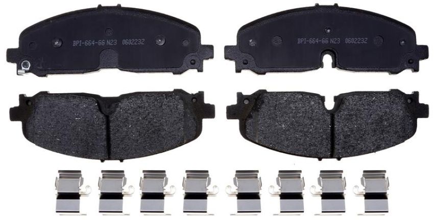Raybestos MGD2371CH Raybestos R-Line Ceramic Brake Pad Set
