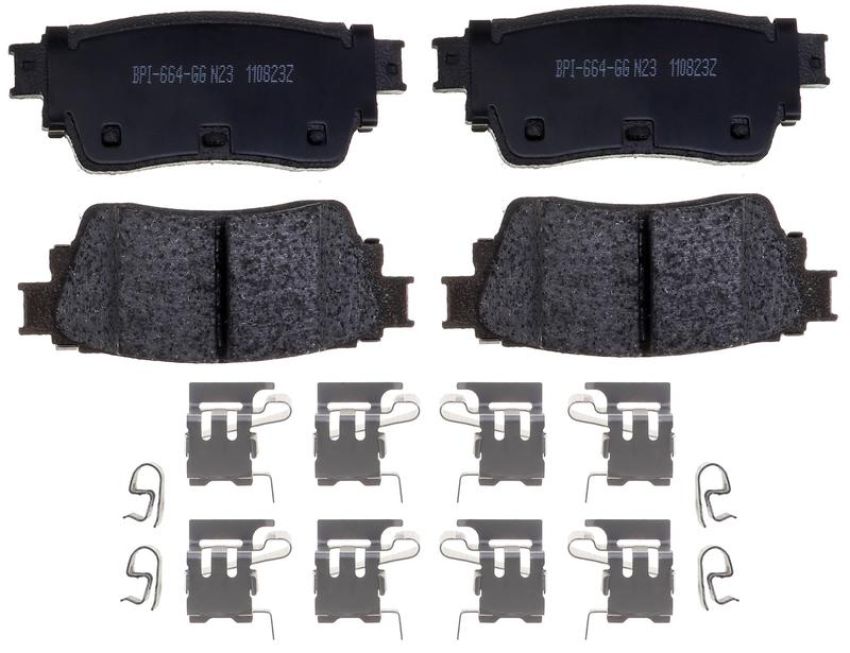 Raybestos MGD2391CH Raybestos R-Line Ceramic Brake Pad Set