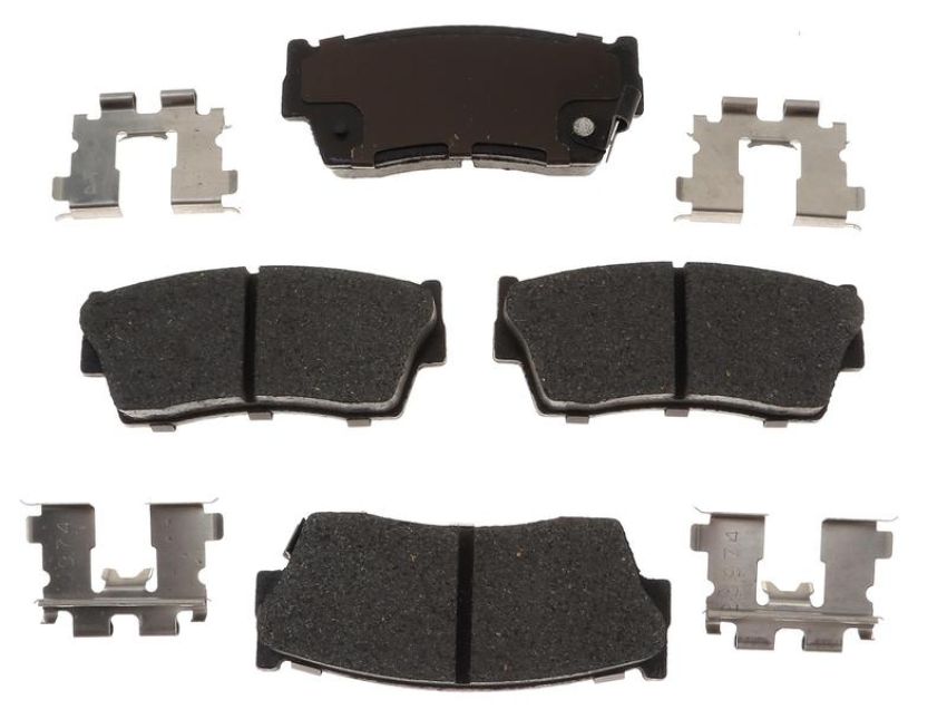 Raybestos MGD418CH Raybestos R-Line Ceramic Brake Pad Set