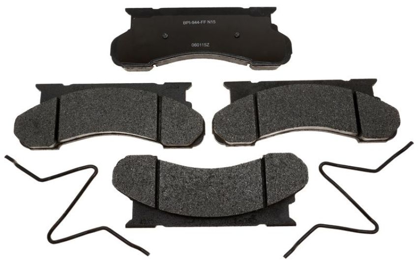Raybestos MGD450MH Raybestos R-Line Metallic Brake Pad Set