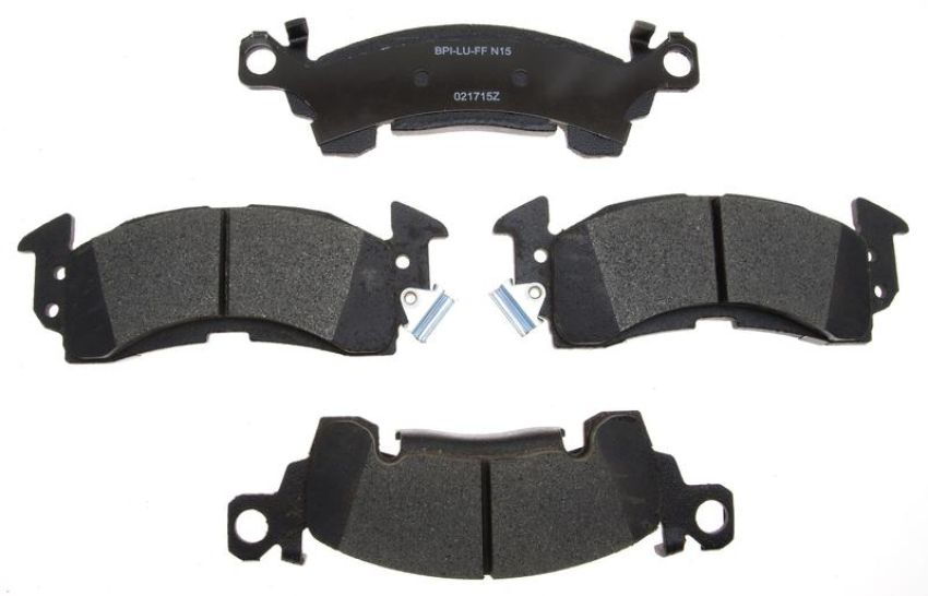 Raybestos MGD52C Raybestos R-Line Ceramic Brake Pad Set