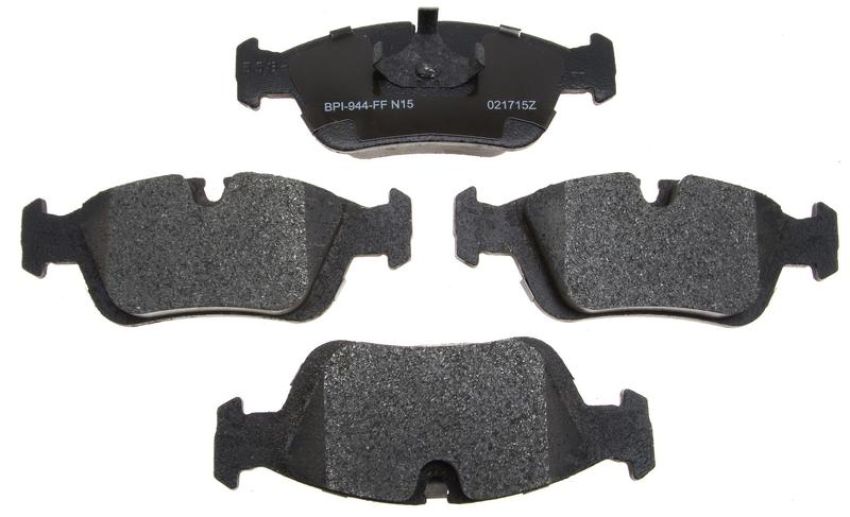 Raybestos MGD558M Raybestos R-Line Metallic Brake Pad Set
