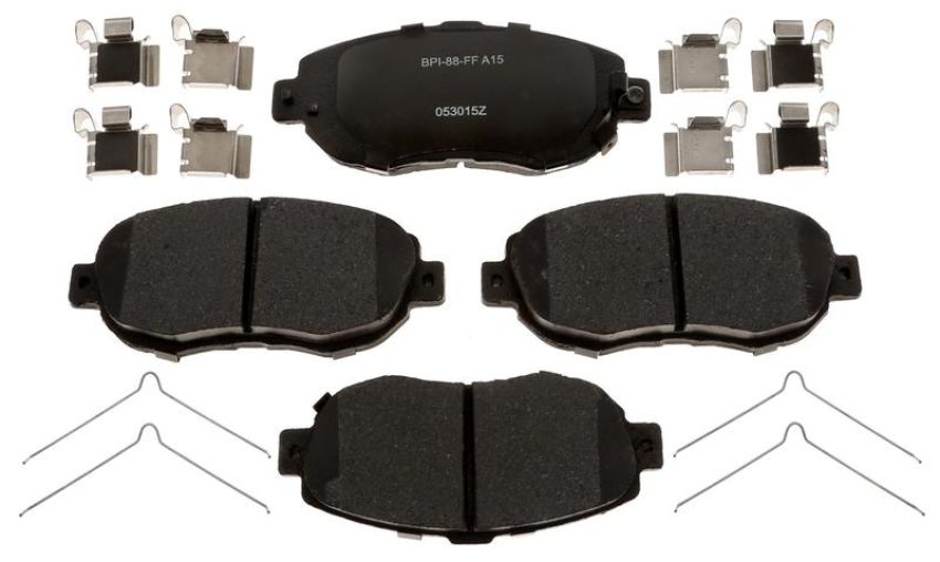 Raybestos MGD619CH Raybestos R-Line Ceramic Brake Pad Set