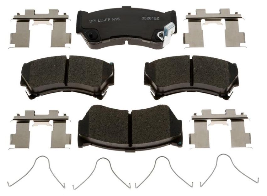 Raybestos MGD668CH Raybestos R-Line Ceramic Brake Pad Set