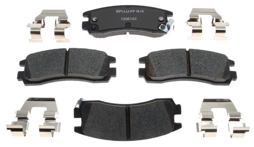 Raybestos MGD698CH Raybestos R-Line Ceramic Brake Pad Set