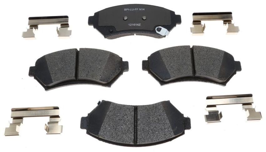 Raybestos MGD699CH Raybestos R-Line Ceramic Brake Pad Set