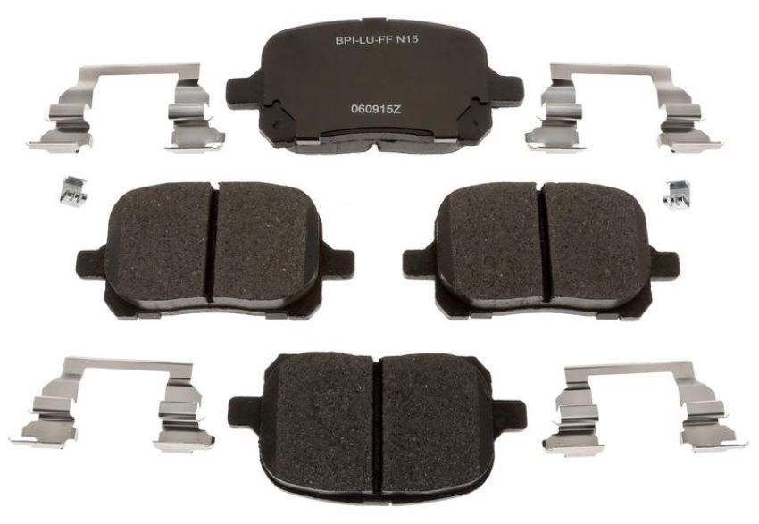 Raybestos MGD707CH Raybestos R-Line Ceramic Brake Pad Set