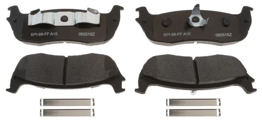 Raybestos MGD711CH Raybestos R-Line Ceramic Brake Pad Set