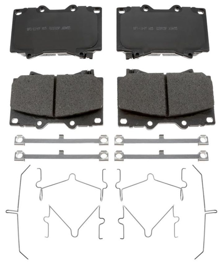 Raybestos MGD772CH Raybestos R-Line Ceramic Brake Pad Set