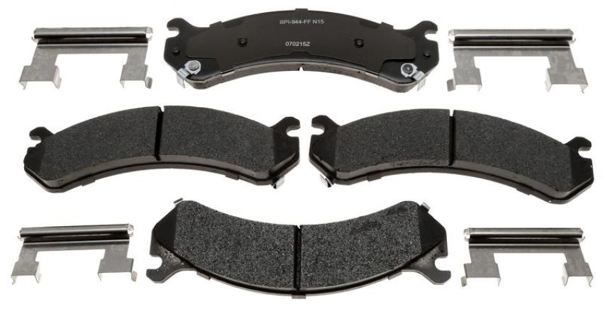 Raybestos MGD784MH Raybestos R-Line Metallic Brake Pad Set