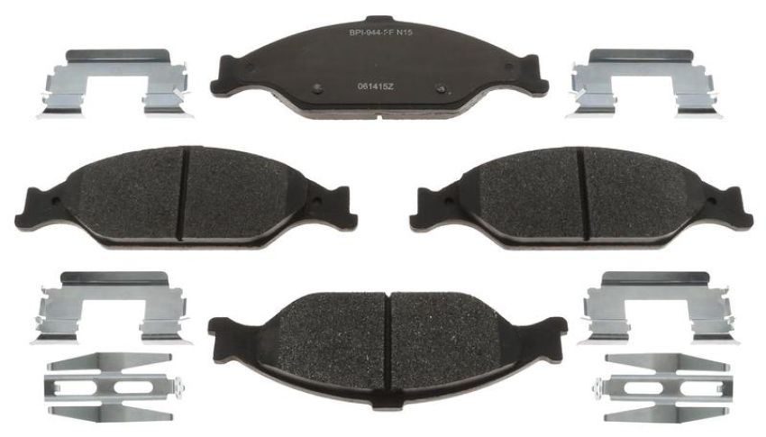Raybestos MGD804MH Raybestos R-Line Metallic Brake Pad Set