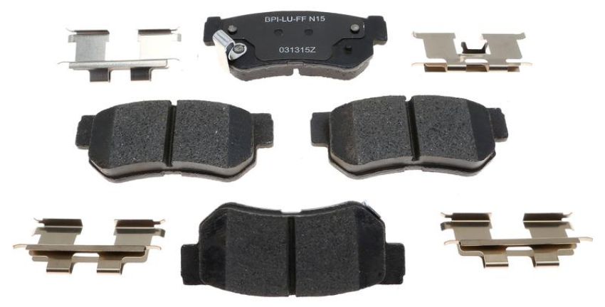 Raybestos MGD813CH Raybestos R-Line Ceramic Brake Pad Set
