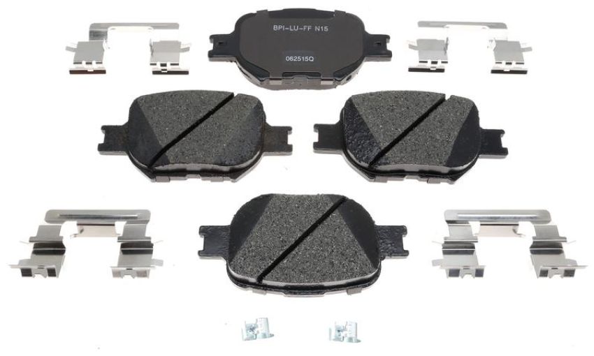 Raybestos MGD817CH Raybestos R-Line Ceramic Brake Pad Set