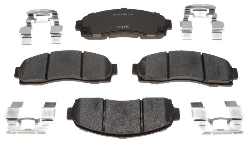 Raybestos MGD833CH Raybestos R-Line Ceramic Brake Pad Set