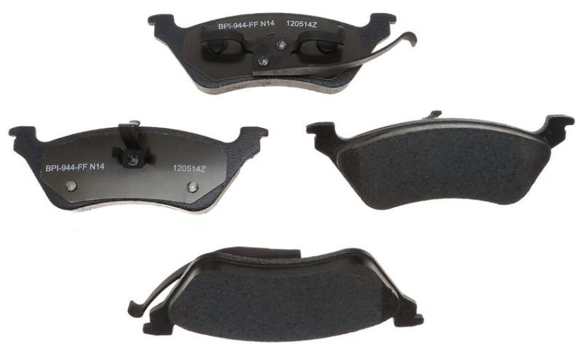 Raybestos MGD858M Raybestos R-Line Metallic Brake Pad Set
