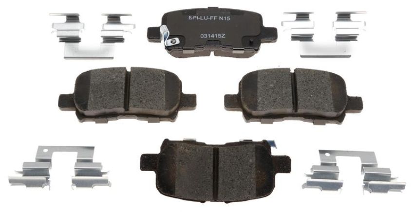 Raybestos MGD865CH Raybestos R-Line Ceramic Brake Pad Set