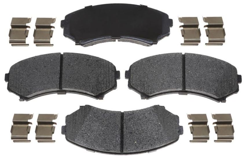 Raybestos MGD867CH Raybestos R-Line Ceramic Brake Pad Set