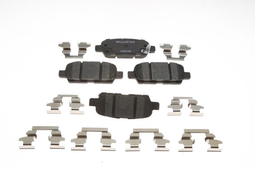 Raybestos MGD905CH Raybestos R-Line Ceramic Brake Pad Set