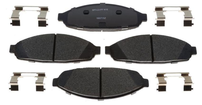 Raybestos MGD931CH Raybestos R-Line Ceramic Brake Pad Set