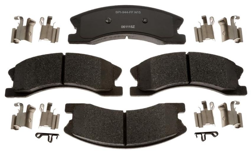 Raybestos MGD945MH Raybestos R-Line Metallic Brake Pad Set