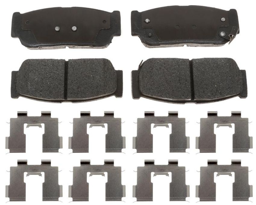 Raybestos MGD954CH Raybestos R-Line Ceramic Brake Pad Set