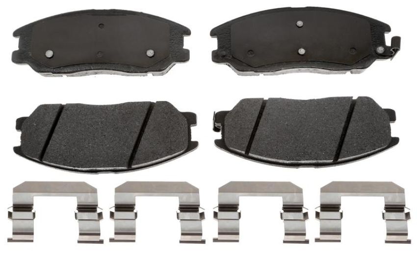 Raybestos MGD955CH Raybestos R-Line Ceramic Brake Pad Set