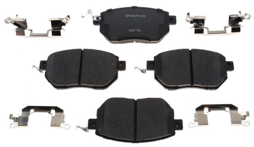 Raybestos MGD969CH Raybestos R-Line Ceramic Brake Pad Set