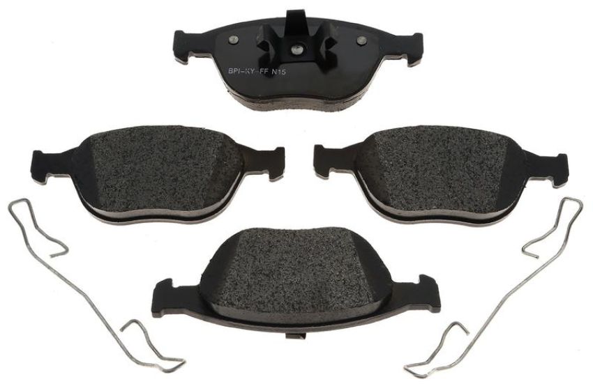 Raybestos MGD970CH Raybestos R-Line Ceramic Brake Pad Set