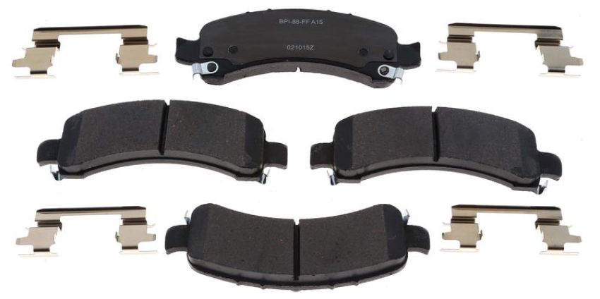 Raybestos MGD974ACH Raybestos R-Line Ceramic Brake Pad Set