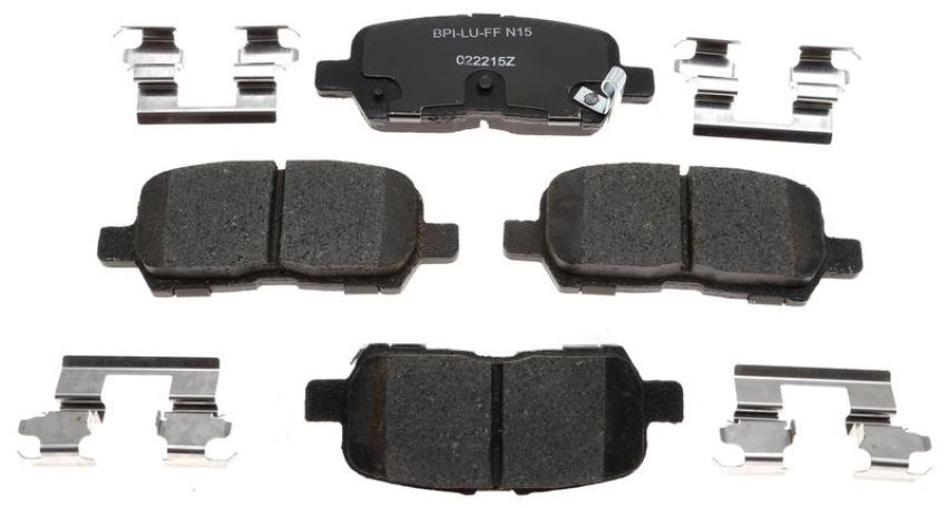 Raybestos MGD999CH Raybestos R-Line Ceramic Brake Pad Set