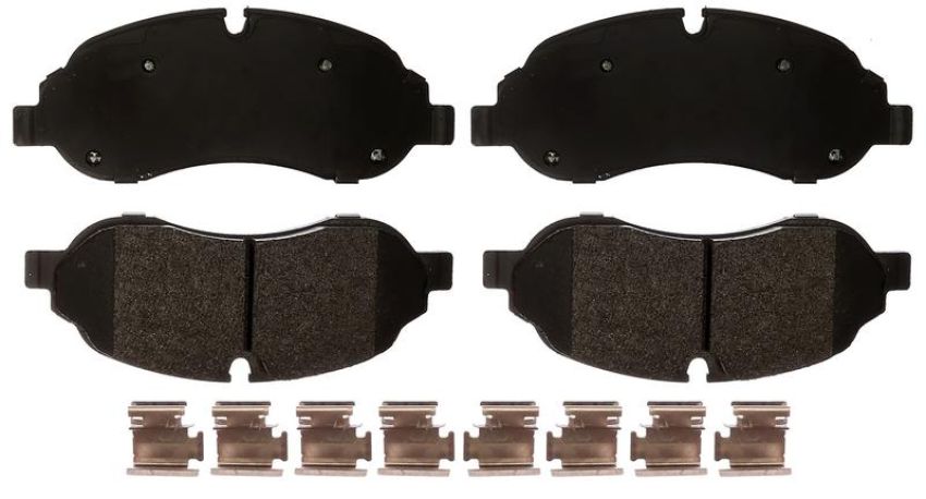 Raybestos PGD1774M Raybestos Element3 Metallic Brake Pad Set