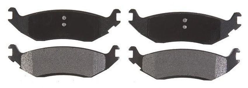 Raybestos PGD967M Raybestos Element3 Metallic Brake Pad Set