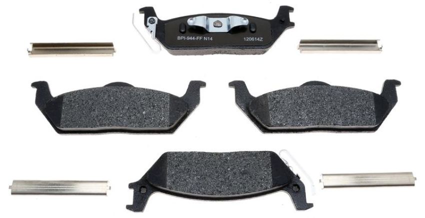 Raybestos SP1012PSH Raybestos Specialty - Police Metallic Brake Pad Set