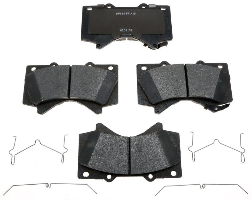 Raybestos SP1303TRH Raybestos Specialty - Truck Ceramic Brake Pad Set
