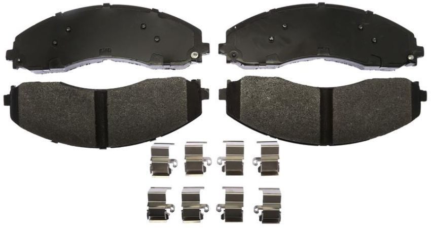 Raybestos SP2018TRH Raybestos Specialty - Medium Duty Metallic Brake Pad Set