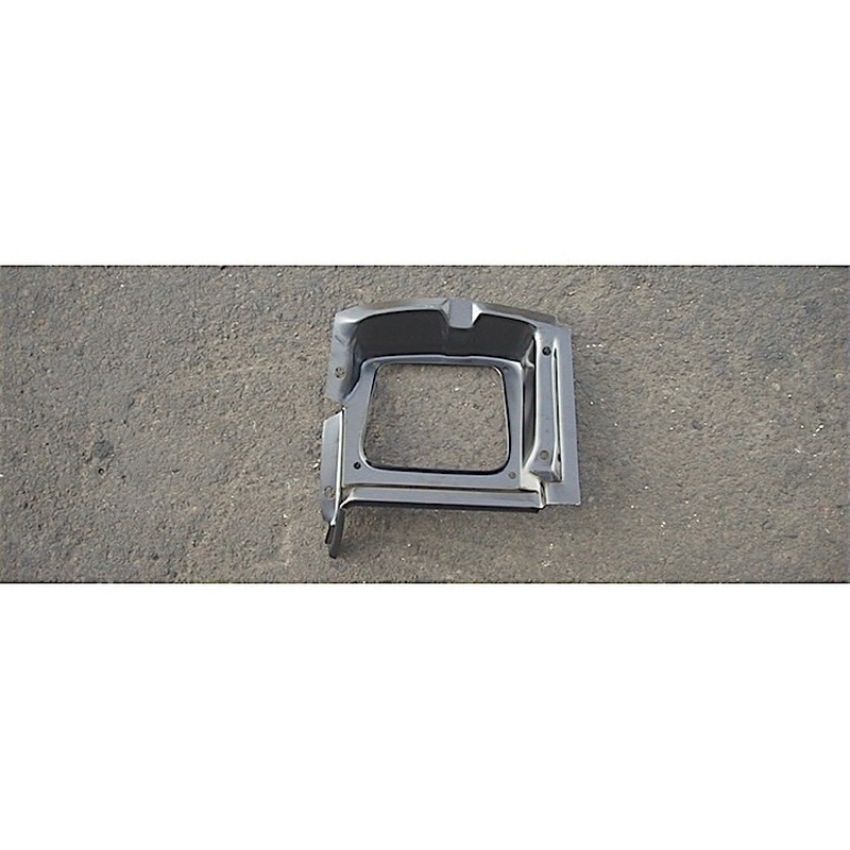 RH QUARTER PANEL END CAP PLYMOUTH B-BODY 69