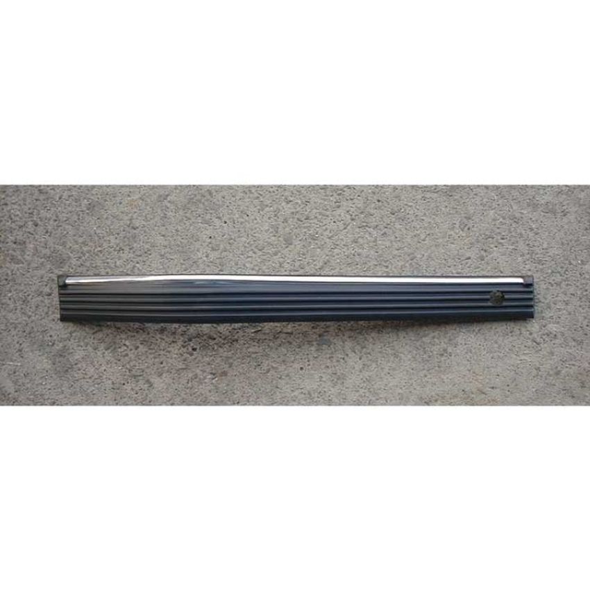 LH IMPACT STRIP 2PC CHR CHEVY/ C/K P/U 88-02; BLAZER/TAHOE/YUKON 92-00; SURBURBAN 92-99