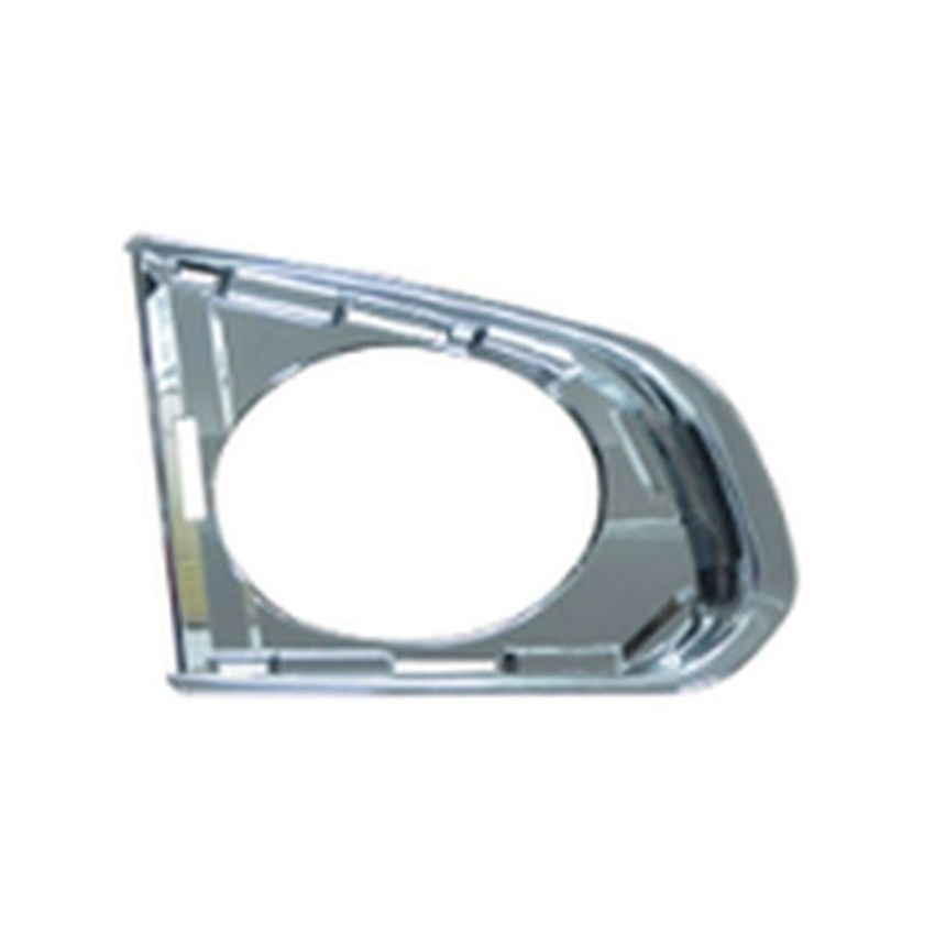 RH FRONT BUMPER INSERT FOG LAMP BEZEL; W/FOG LAMPS CHEVROLET TRAX 13-16