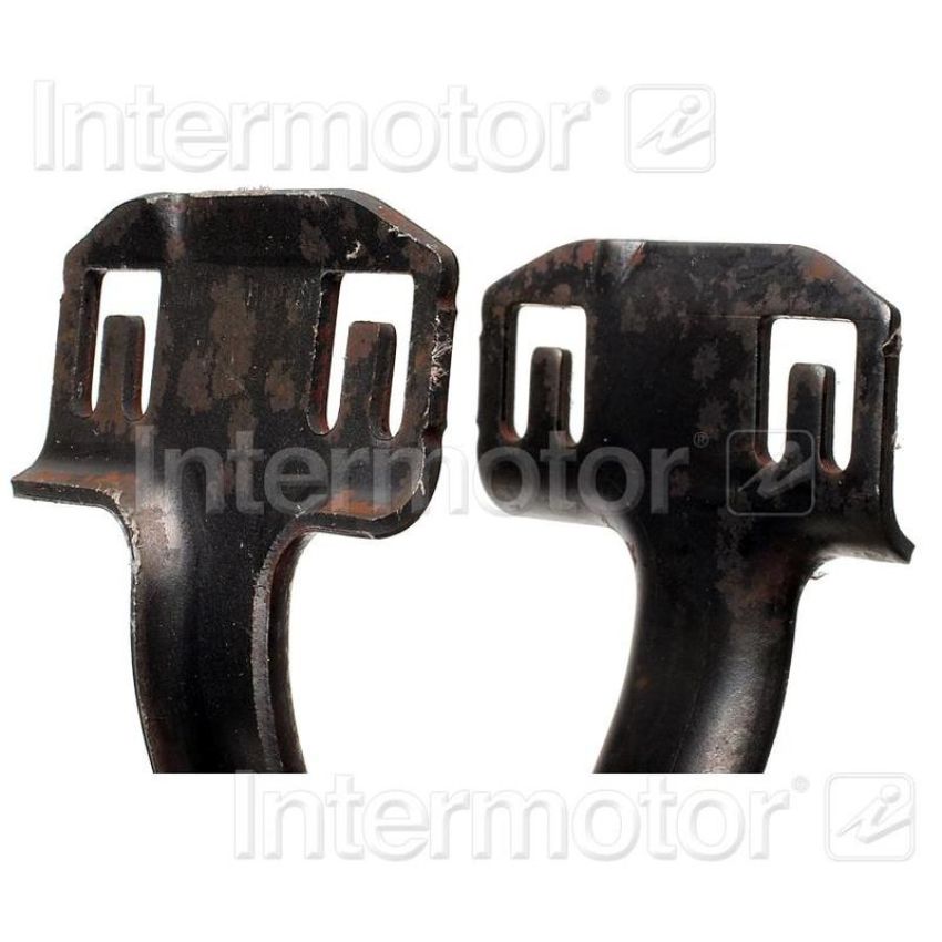 Standard Ignition HK10 Fuel Injector Retaining Bracket