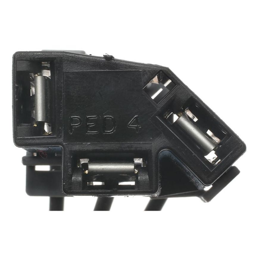 Standard Ignition S-686 Headlight Connector