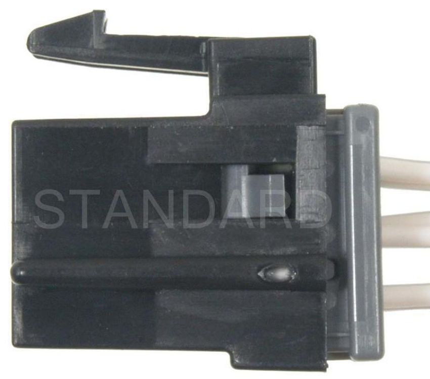 Standard Ignition S-975 A/C and Heater Switch Connector