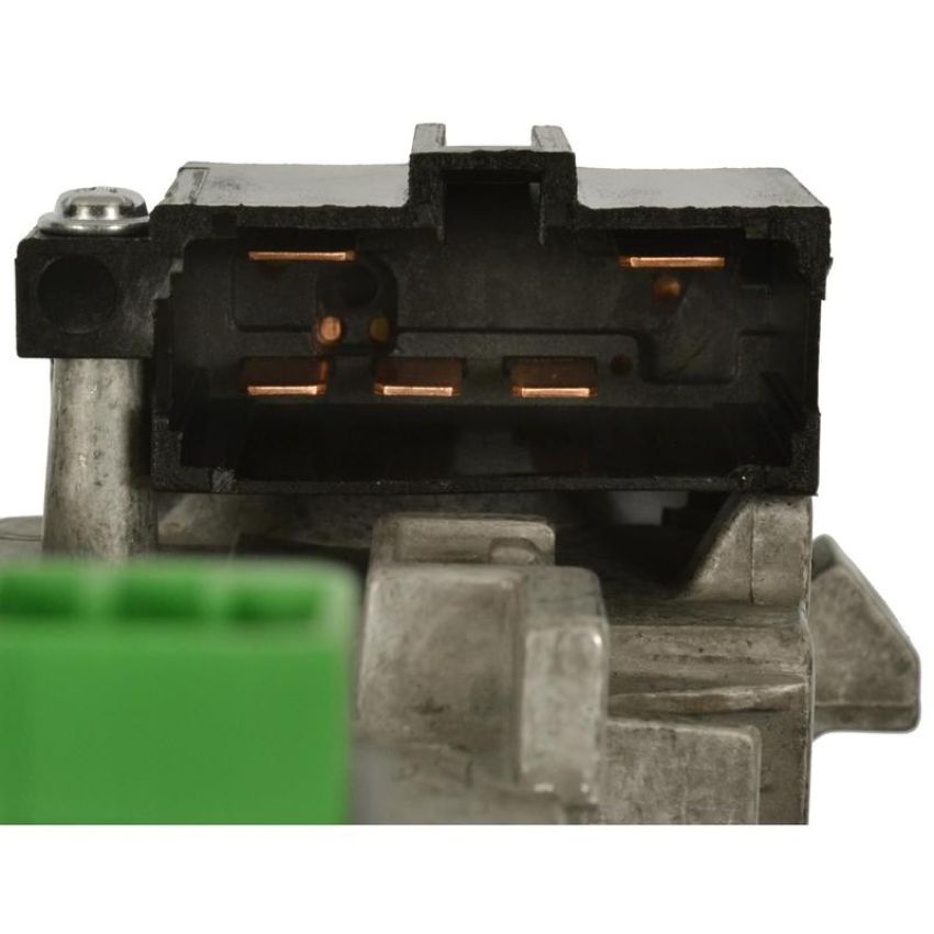 Standard Ignition US-1101 Ignition Switch With Lock Cylinder