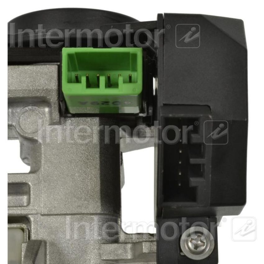 Standard Ignition US1233 Ignition Switch With Lock Cylinder