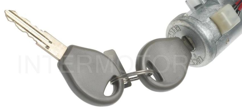 Standard Ignition US-336 Ignition Switch With Lock Cylinder