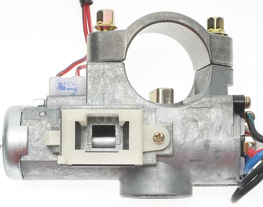 Standard Ignition US-352 Ignition Switch With Lock Cylinder