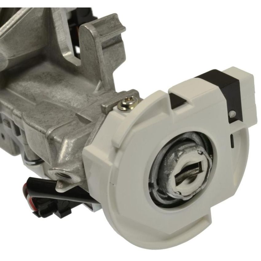 Standard Ignition US-617 Ignition Switch With Lock Cylinder