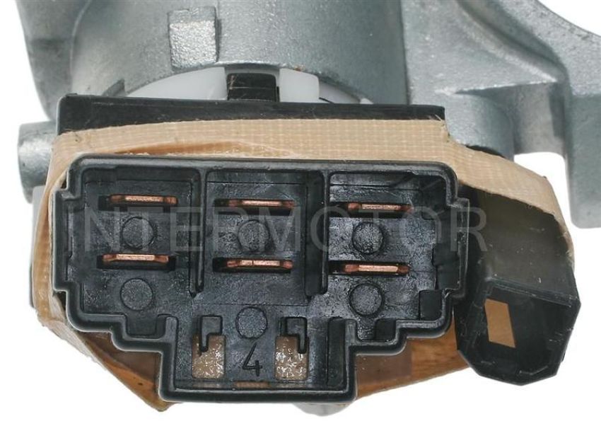 Standard Ignition US-727 Ignition Switch With Lock Cylinder