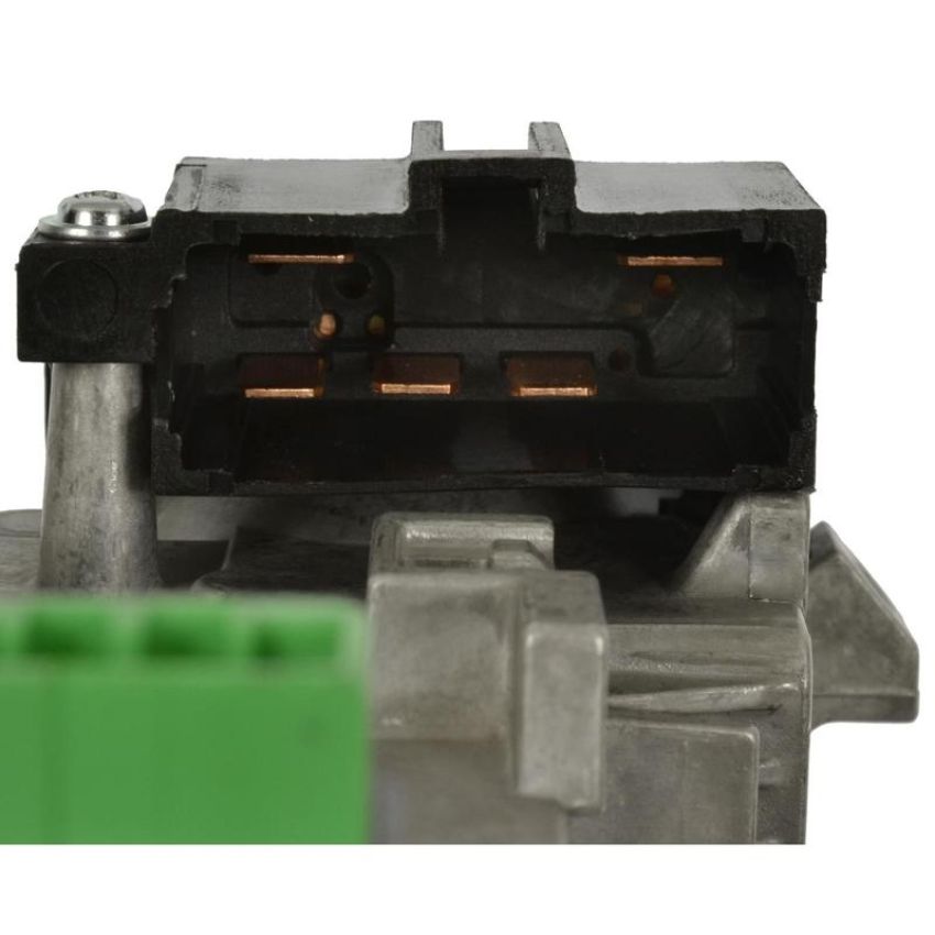 Standard Ignition US-743 Ignition Switch With Lock Cylinder